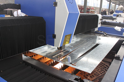 Fiber Laser Cutter