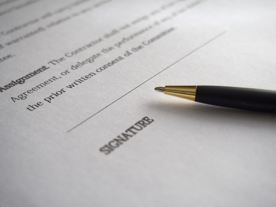 sign contract