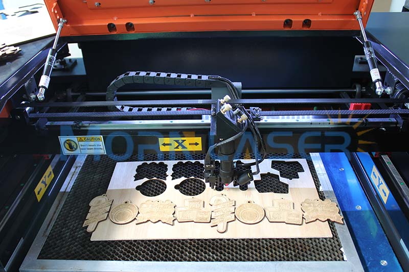 CO2 laser cutter