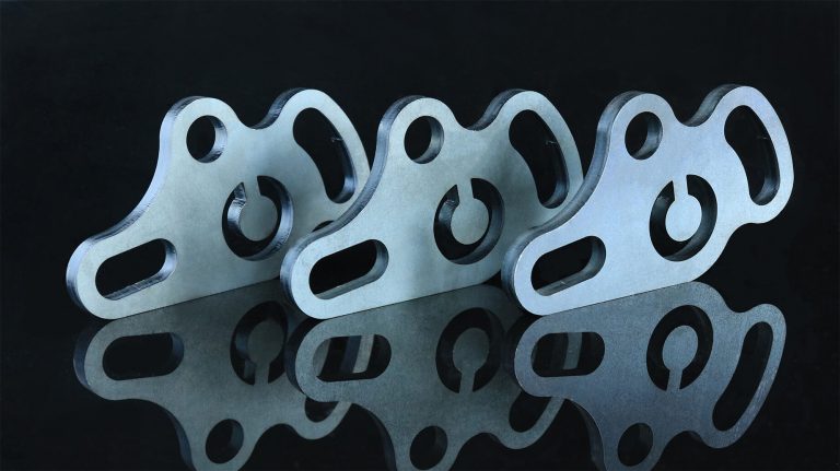 3-Laser-cut-middle-thick-CS